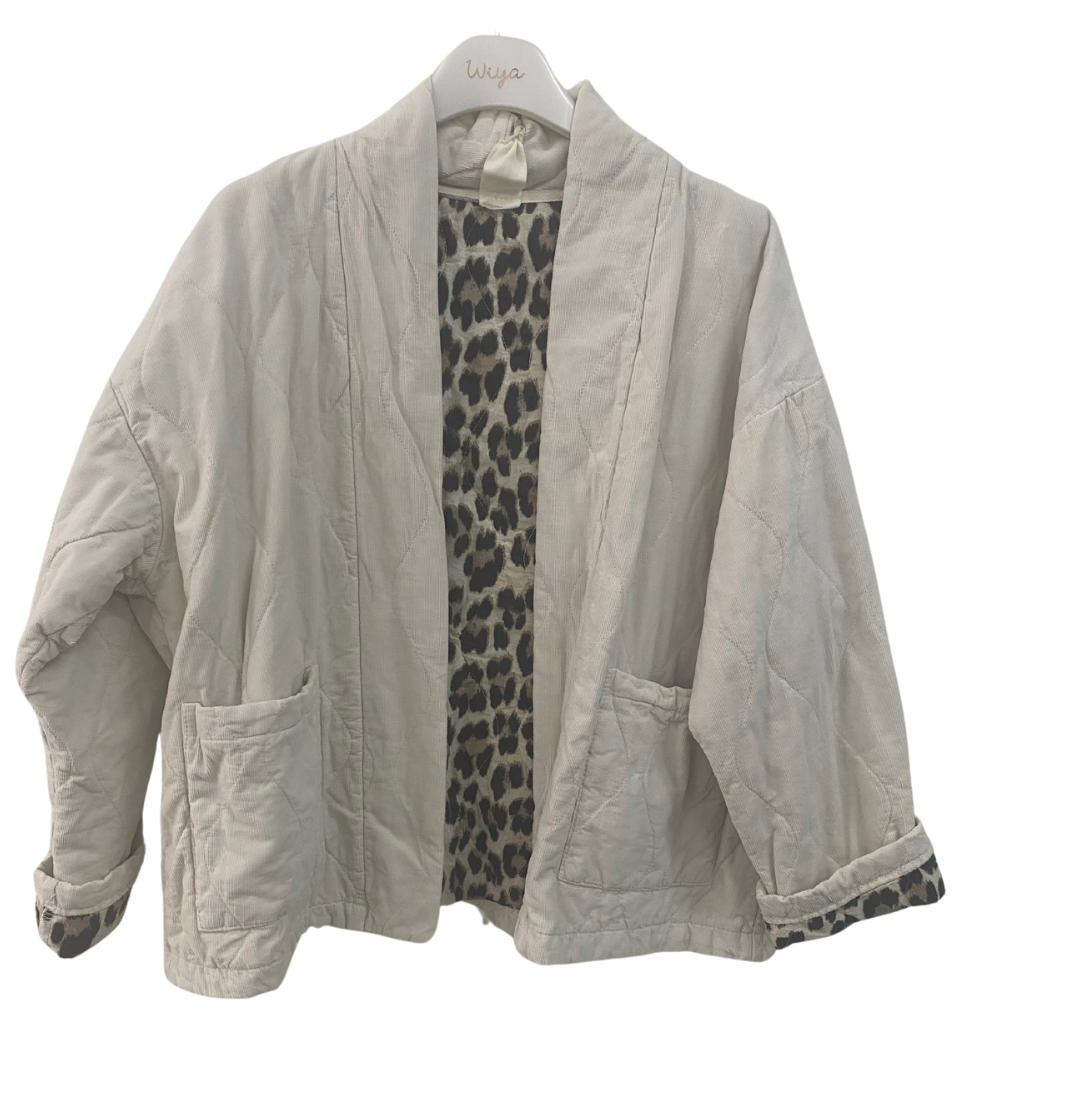 Chaqueta acolchada con interior animal print