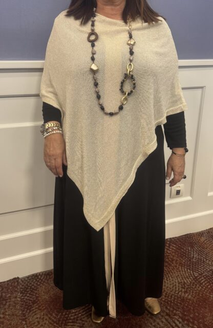 Poncho con brilli de primavera