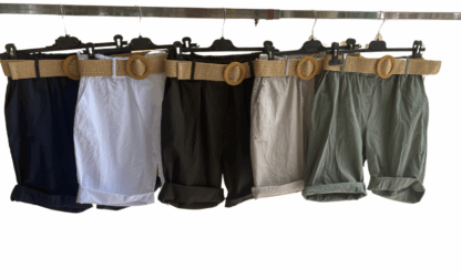 Pantalón corto de algodón con cinturón