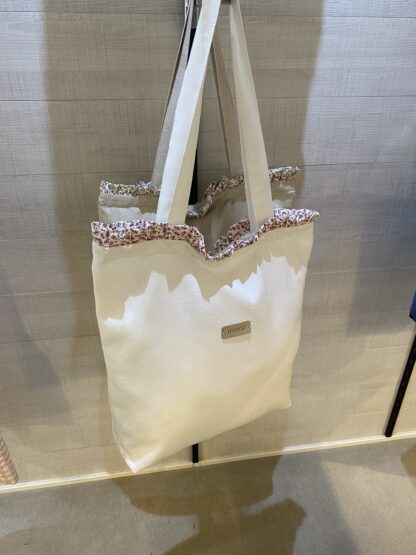 Bolso de tela con volantina floral - Imagen 6
